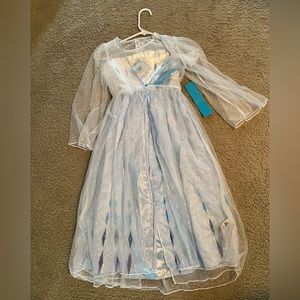 NWT Deluxe Elsa Frozen 2 Disney Nightgown w/Robe